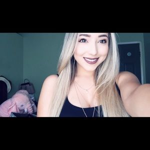 Meet your Posher, Lizbeth